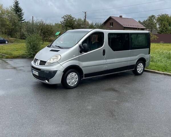 Сірий Рено Трафік, об'ємом двигуна 2 л та пробігом 311 тис. км за 9999 $, фото 6 на Automoto.ua