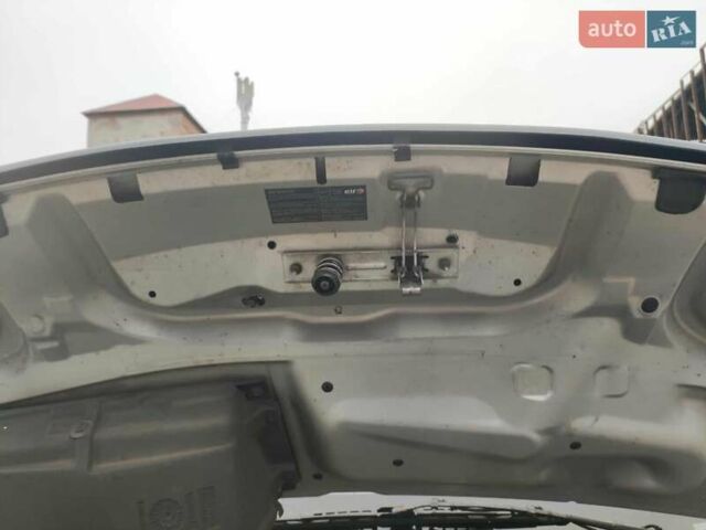 Серый Рено Трафик, объемом двигателя 2.5 л и пробегом 303 тыс. км за 12600 $, фото 40 на Automoto.ua