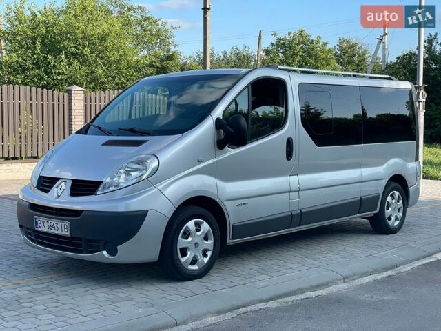 Серый Рено Трафик, объемом двигателя 2 л и пробегом 266 тыс. км за 13400 $, фото 5 на Automoto.ua