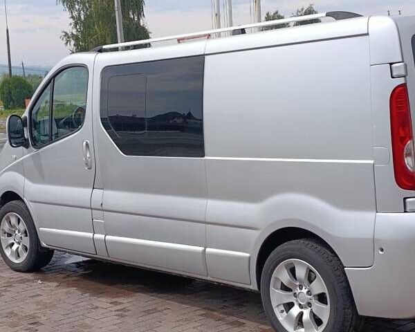 Сірий Рено Трафік, об'ємом двигуна 2 л та пробігом 283 тис. км за 13800 $, фото 6 на Automoto.ua