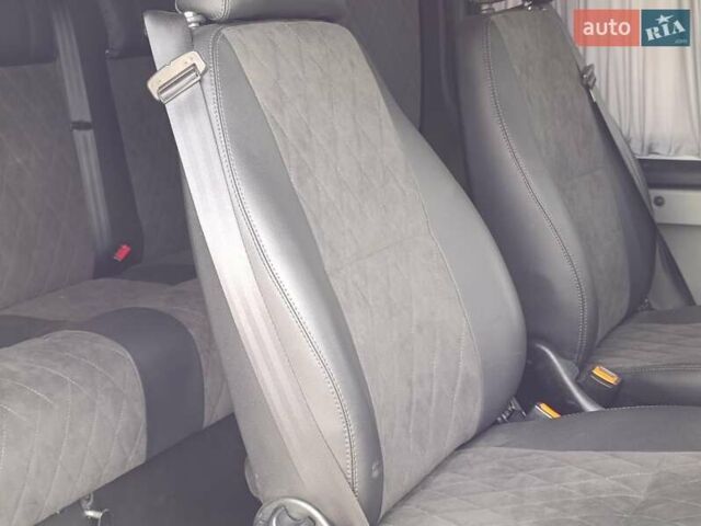 Сірий Рено Трафік, об'ємом двигуна 2 л та пробігом 283 тис. км за 13800 $, фото 1 на Automoto.ua