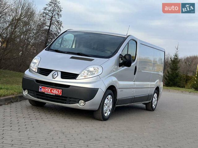 Серый Рено Трафик, объемом двигателя 2 л и пробегом 220 тыс. км за 12950 $, фото 48 на Automoto.ua