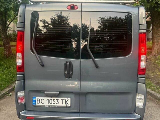 Серый Рено Трафик, объемом двигателя 2 л и пробегом 265 тыс. км за 15300 $, фото 5 на Automoto.ua