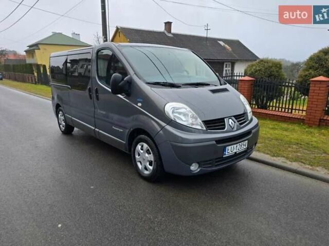 Сірий Рено Трафік, об'ємом двигуна 2 л та пробігом 143 тис. км за 11000 $, фото 2 на Automoto.ua