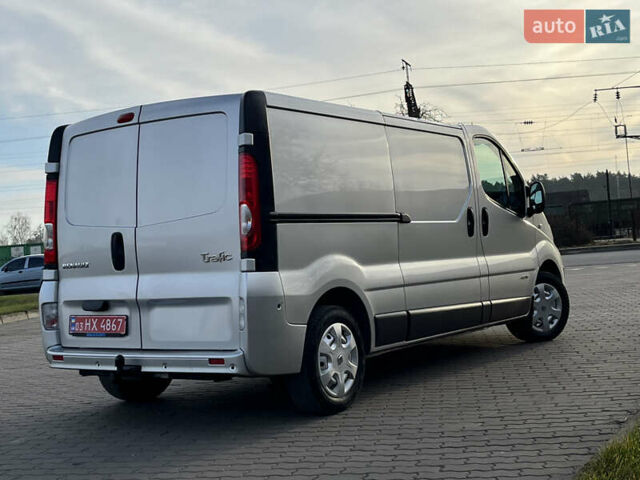 Серый Рено Трафик, объемом двигателя 2 л и пробегом 220 тыс. км за 12950 $, фото 6 на Automoto.ua