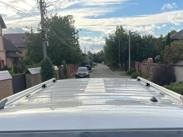 Сірий Рено Трафік, об'ємом двигуна 2 л та пробігом 99 тис. км за 13800 $, фото 37 на Automoto.ua