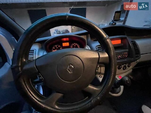 Серый Рено Трафик, объемом двигателя 2 л и пробегом 216 тыс. км за 14500 $, фото 19 на Automoto.ua
