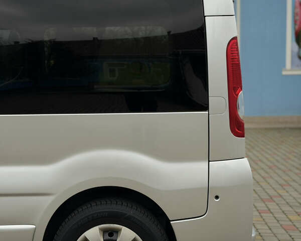 Сірий Рено Трафік, об'ємом двигуна 2 л та пробігом 295 тис. км за 14700 $, фото 9 на Automoto.ua