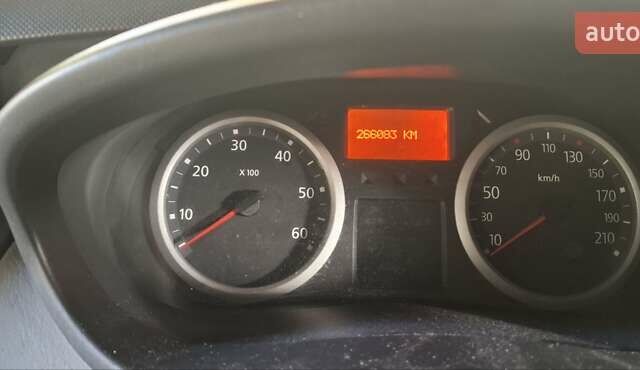 Сірий Рено Трафік, об'ємом двигуна 2 л та пробігом 270 тис. км за 12500 $, фото 2 на Automoto.ua