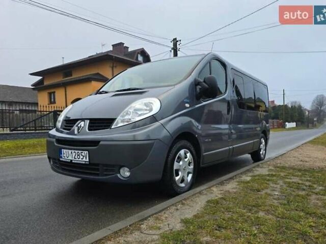 Сірий Рено Трафік, об'ємом двигуна 2 л та пробігом 143 тис. км за 11000 $, фото 4 на Automoto.ua