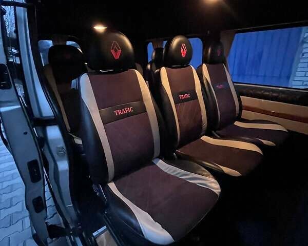 Серый Рено Трафик, объемом двигателя 2 л и пробегом 216 тыс. км за 14500 $, фото 12 на Automoto.ua