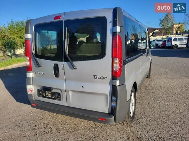 Серый Рено Трафик, объемом двигателя 2 л и пробегом 226 тыс. км за 12300 $, фото 68 на Automoto.ua