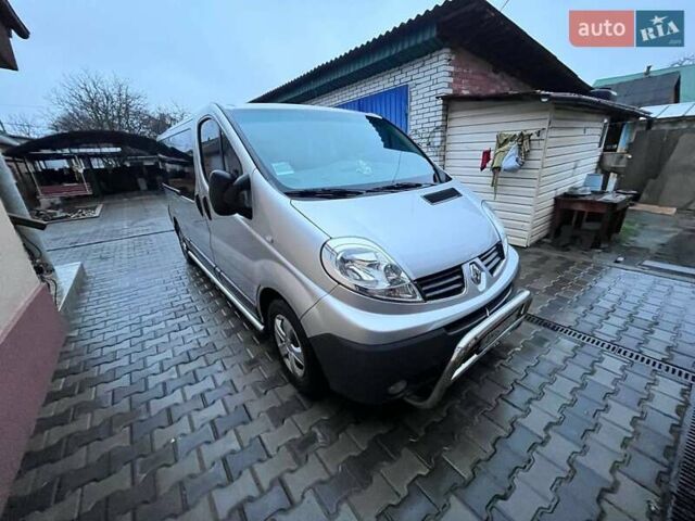 Серый Рено Трафик, объемом двигателя 2 л и пробегом 216 тыс. км за 14500 $, фото 1 на Automoto.ua