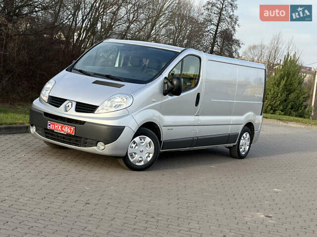 Серый Рено Трафик, объемом двигателя 2 л и пробегом 220 тыс. км за 12950 $, фото 12 на Automoto.ua