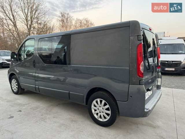 Серый Рено Трафик, объемом двигателя 2 л и пробегом 225 тыс. км за 13900 $, фото 10 на Automoto.ua