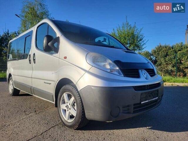 Серый Рено Трафик, объемом двигателя 2 л и пробегом 226 тыс. км за 12300 $, фото 82 на Automoto.ua