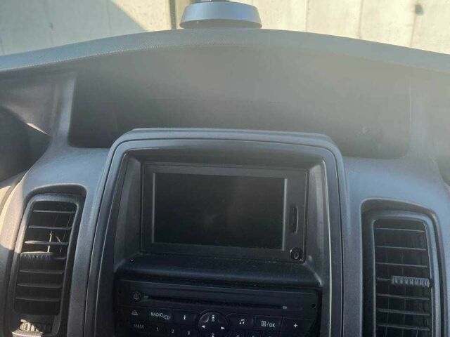 Серый Рено Трафик, объемом двигателя 2 л и пробегом 265 тыс. км за 15300 $, фото 7 на Automoto.ua