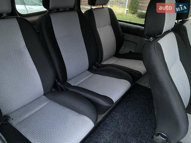 Серый Рено Трафик, объемом двигателя 2 л и пробегом 255 тыс. км за 13299 $, фото 23 на Automoto.ua