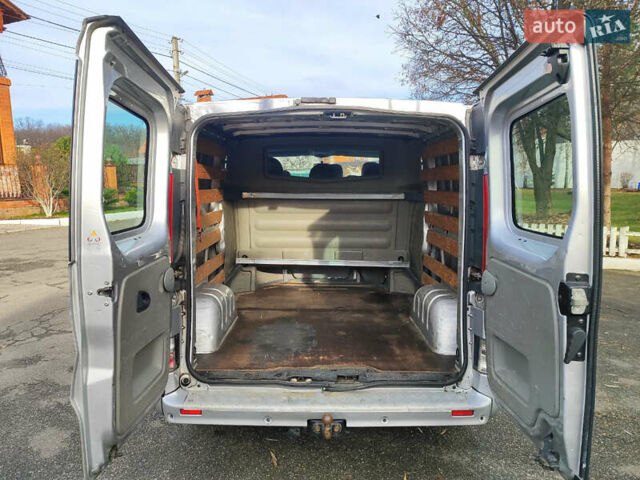 Серый Рено Трафик, объемом двигателя 2 л и пробегом 340 тыс. км за 11699 $, фото 25 на Automoto.ua