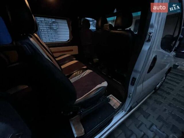 Серый Рено Трафик, объемом двигателя 2 л и пробегом 216 тыс. км за 14500 $, фото 11 на Automoto.ua