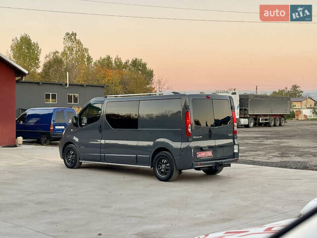 Серый Рено Трафик, объемом двигателя 2 л и пробегом 299 тыс. км за 14499 $, фото 10 на Automoto.ua