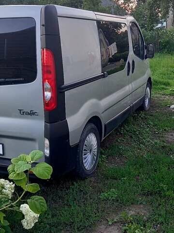 Рено Трафик 2013 в Полонном на Automoto.ua Серый Рено Трафик, объемом двигателя 2 л и пробегом 270 тыс. км за 9250 $, фото 6 на Automoto.ua