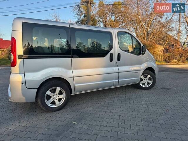 Сірий Рено Трафік, об'ємом двигуна 2 л та пробігом 226 тис. км за 14200 $, фото 4 на Automoto.ua