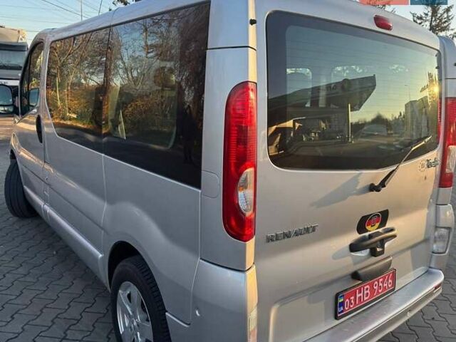 Сірий Рено Трафік, об'ємом двигуна 2 л та пробігом 226 тис. км за 14200 $, фото 5 на Automoto.ua