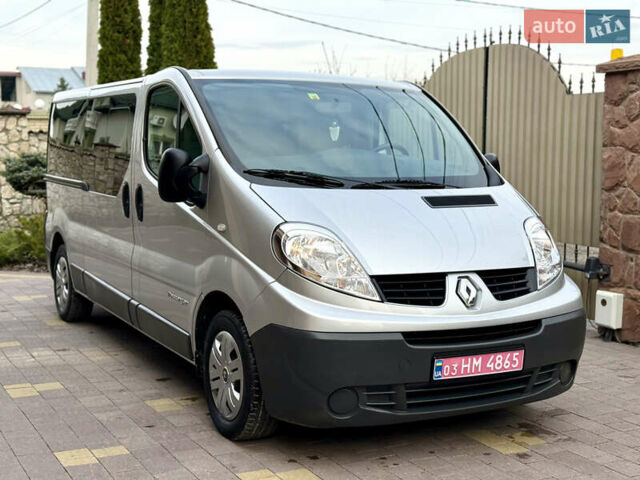 Серый Рено Трафик, объемом двигателя 2 л и пробегом 221 тыс. км за 15071 $, фото 15 на Automoto.ua
