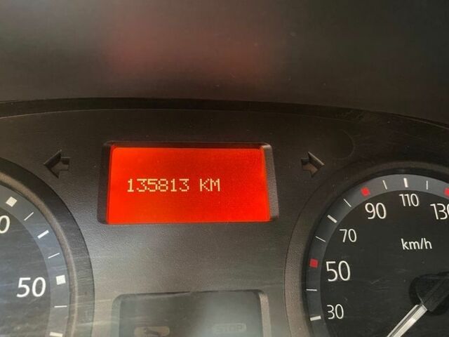 Серый Рено Трафик, объемом двигателя 2 л и пробегом 135 тыс. км за 9100 $, фото 12 на Automoto.ua