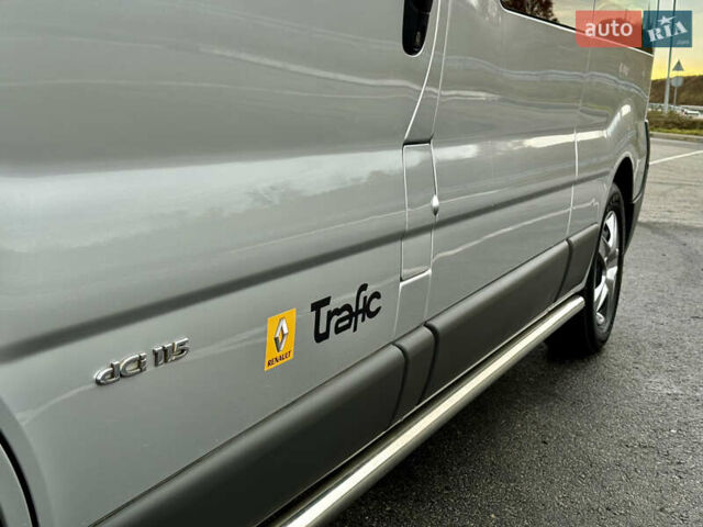 Рено Трафик 2013 в Полтаве на Automoto.ua Серый Рено Трафик, объемом двигателя 2 л и пробегом 138 тыс. км за 17750 $, фото 15 на Automoto.ua