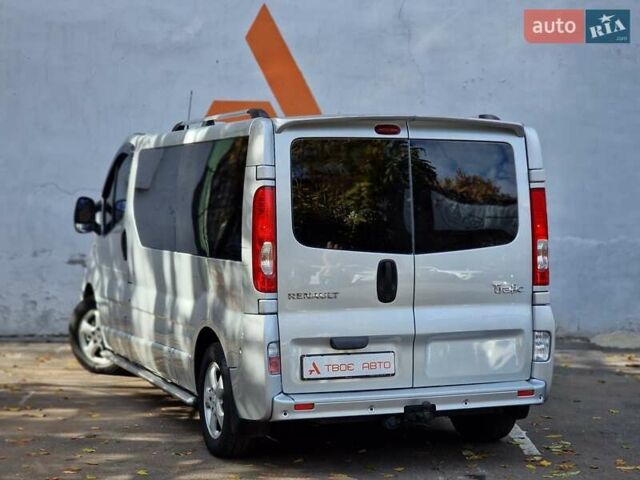 Серый Рено Трафик, объемом двигателя 2 л и пробегом 235 тыс. км за 16490 $, фото 23 на Automoto.ua