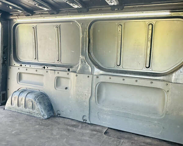 Серый Рено Трафик, объемом двигателя 2 л и пробегом 5 тыс. км за 8300 $, фото 17 на Automoto.ua