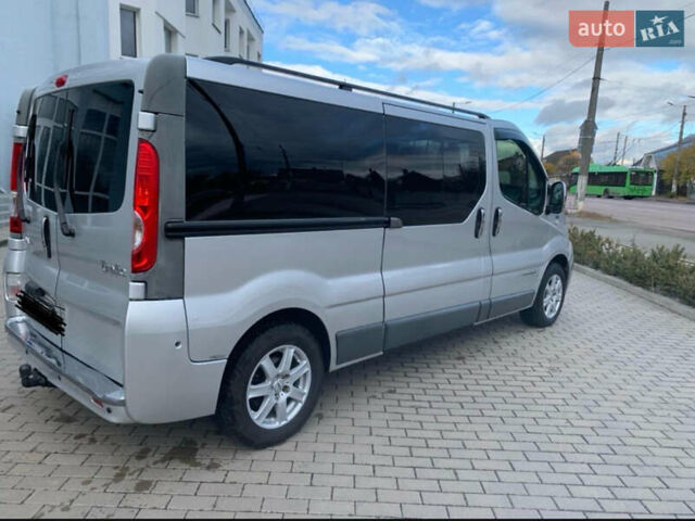 Серый Рено Трафик, объемом двигателя 2 л и пробегом 262 тыс. км за 13600 $, фото 12 на Automoto.ua