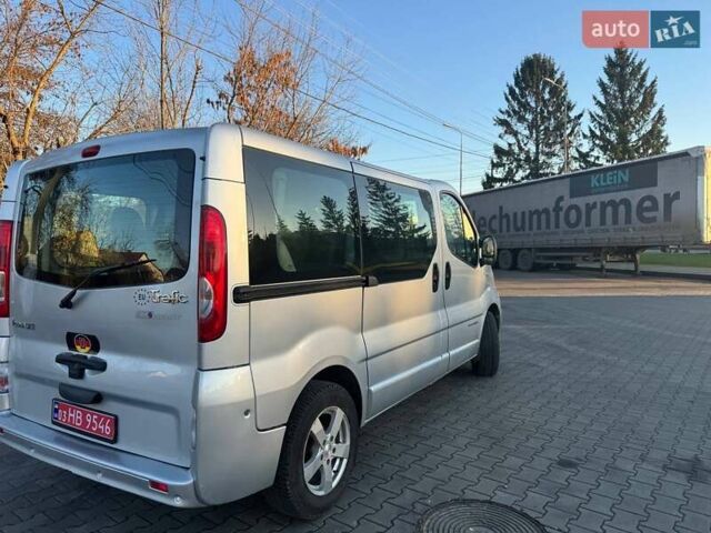 Серый Рено Трафик, объемом двигателя 2 л и пробегом 227 тыс. км за 13800 $, фото 12 на Automoto.ua