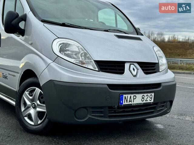 Рено Трафик 2013 в Полтаве на Automoto.ua Серый Рено Трафик, объемом двигателя 2 л и пробегом 138 тыс. км за 17750 $, фото 10 на Automoto.ua