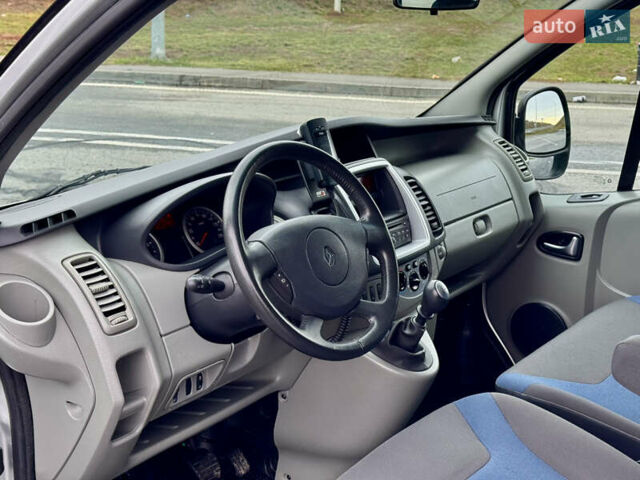 Рено Трафик 2013 в Полтаве на Automoto.ua Серый Рено Трафик, объемом двигателя 2 л и пробегом 138 тыс. км за 17750 $, фото 20 на Automoto.ua