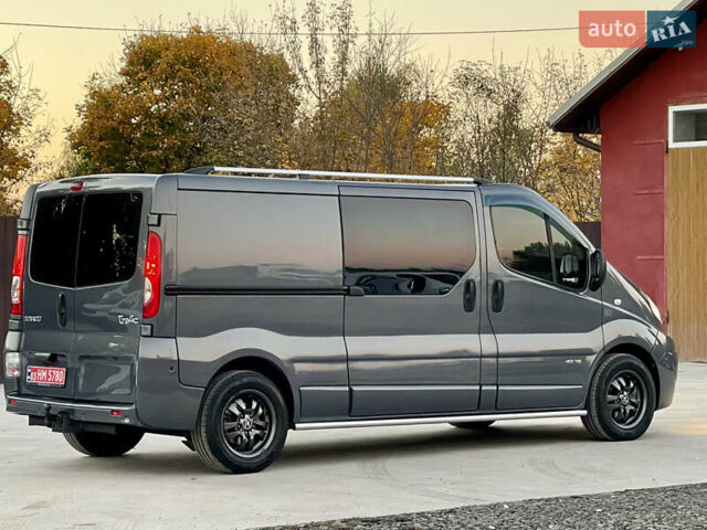 Серый Рено Трафик, объемом двигателя 2 л и пробегом 299 тыс. км за 14499 $, фото 15 на Automoto.ua