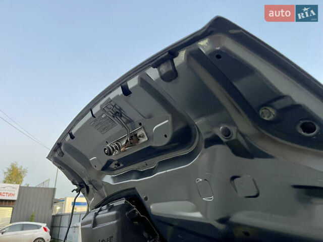 Серый Рено Трафик, объемом двигателя 2 л и пробегом 299 тыс. км за 14499 $, фото 61 на Automoto.ua