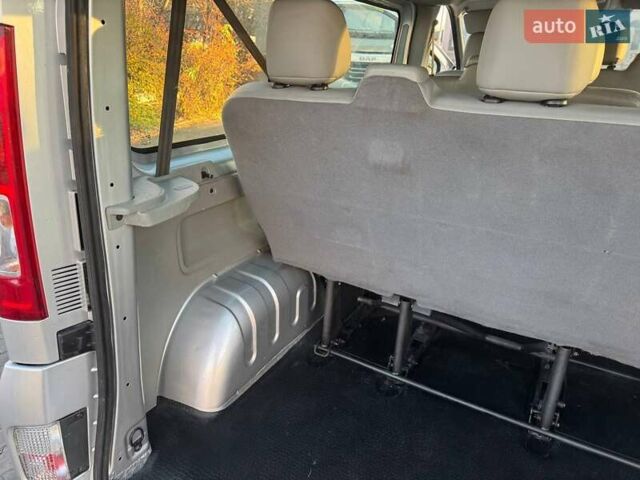 Сірий Рено Трафік, об'ємом двигуна 2 л та пробігом 226 тис. км за 14200 $, фото 28 на Automoto.ua
