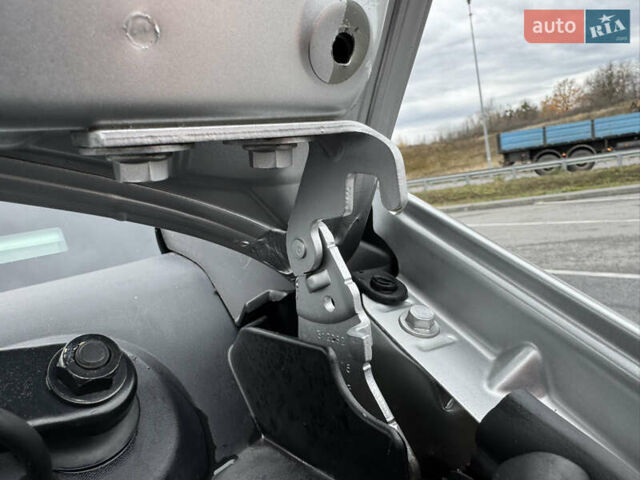 Рено Трафик 2013 в Полтаве на Automoto.ua Серый Рено Трафик, объемом двигателя 2 л и пробегом 138 тыс. км за 17750 $, фото 60 на Automoto.ua