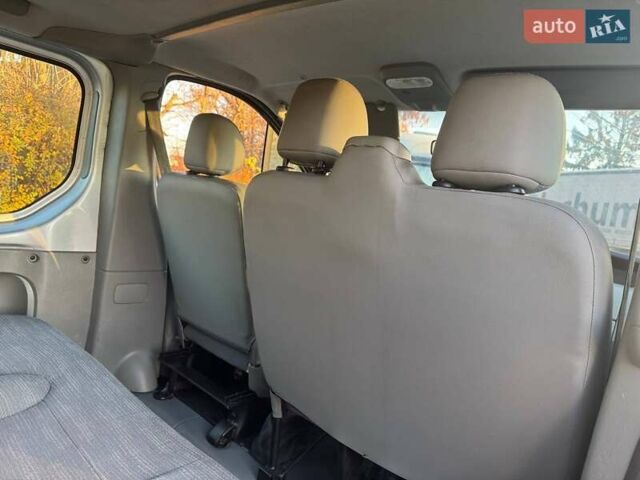 Серый Рено Трафик, объемом двигателя 2 л и пробегом 226 тыс. км за 13999 $, фото 22 на Automoto.ua