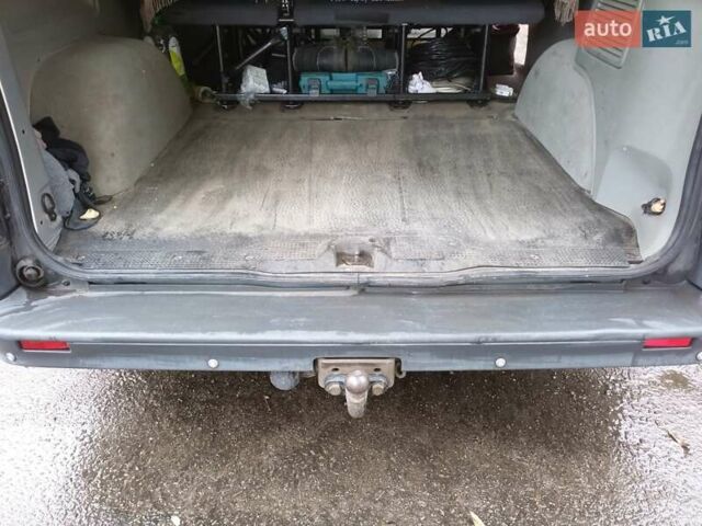 Сірий Рено Трафік, об'ємом двигуна 2 л та пробігом 218 тис. км за 14500 $, фото 17 на Automoto.ua