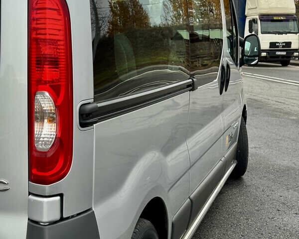 Рено Трафик 2013 в Полтаве на Automoto.ua Серый Рено Трафик, объемом двигателя 2 л и пробегом 138 тыс. км за 17750 $, фото 18 на Automoto.ua