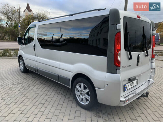 Серый Рено Трафик, объемом двигателя 2 л и пробегом 262 тыс. км за 13600 $, фото 8 на Automoto.ua