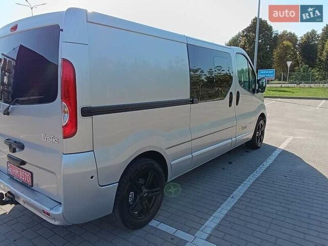 Сірий Рено Трафік, об'ємом двигуна 2 л та пробігом 232 тис. км за 16000 $, фото 3 на Automoto.ua