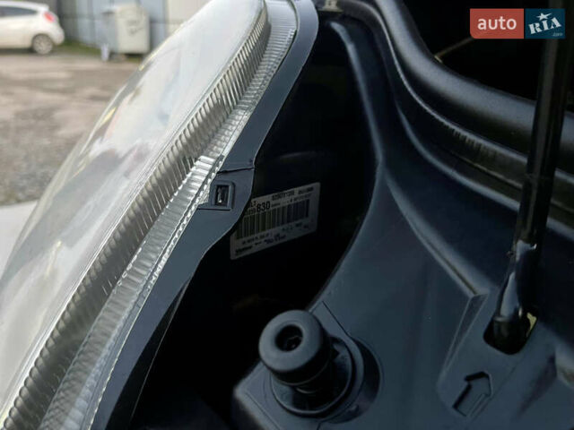 Серый Рено Трафик, объемом двигателя 2 л и пробегом 299 тыс. км за 14499 $, фото 63 на Automoto.ua