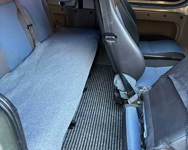 Сірий Рено Трафік, об'ємом двигуна 2 л та пробігом 401 тис. км за 15400 $, фото 7 на Automoto.ua