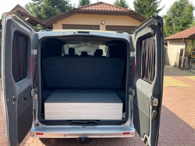 Серый Рено Трафик, объемом двигателя 2 л и пробегом 135 тыс. км за 9100 $, фото 7 на Automoto.ua