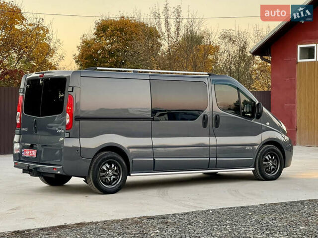 Серый Рено Трафик, объемом двигателя 2 л и пробегом 299 тыс. км за 14499 $, фото 14 на Automoto.ua